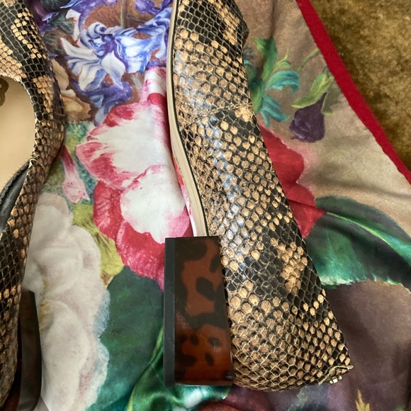 Sam Edelman great condition SZ 6 snake skin shoes - Picture 3 of 7